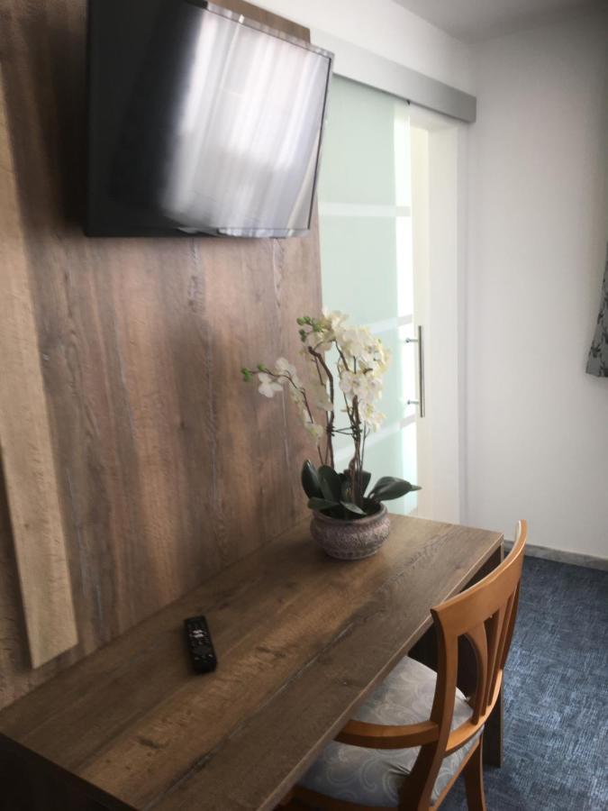 Landgasthof Hotel Lamm Laichingen Exteriör bild